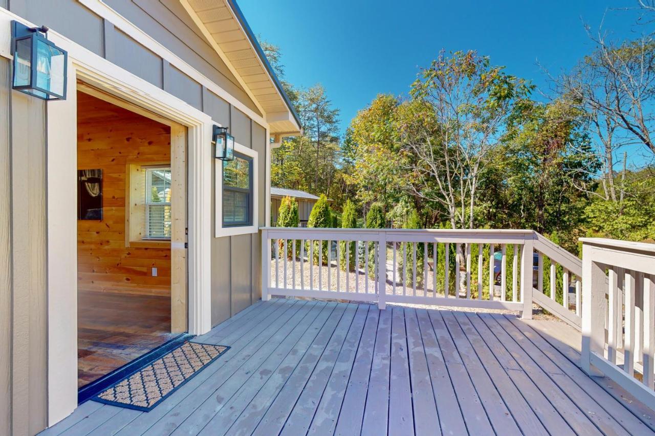 Whiskey Barrel Retreat Villa Sevierville Exterior photo