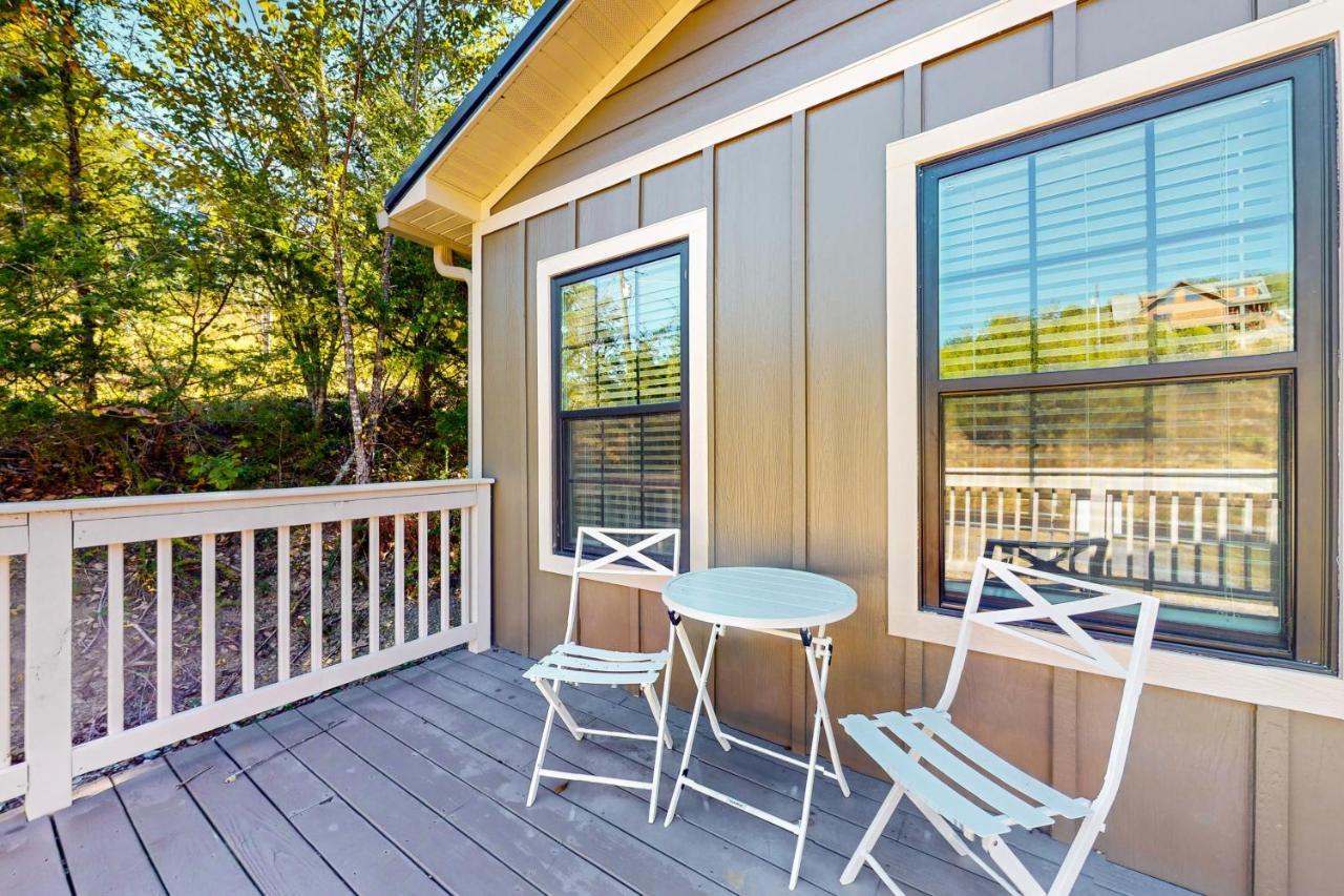 Whiskey Barrel Retreat Villa Sevierville Exterior photo